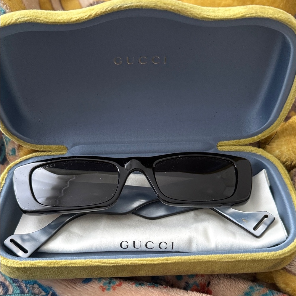 Gucci Rectangular Black Sunglasses - image 1
